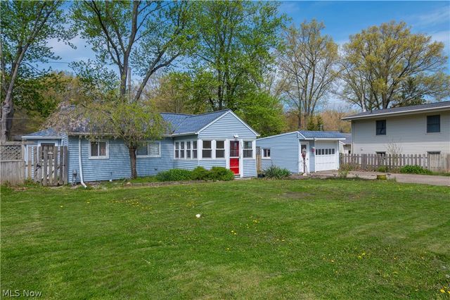 258 Vineyard Road, Avon Lake, OH 44012