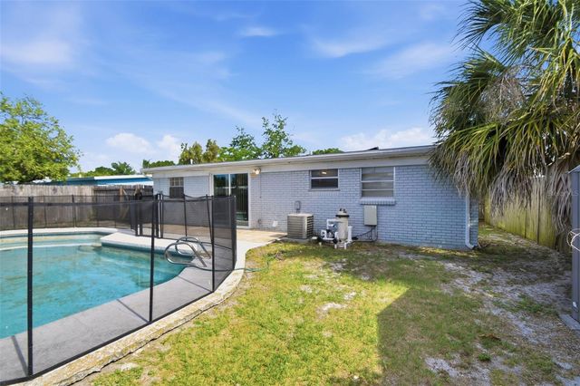 6810 TUTTLE STREET, Tampa, FL 33634