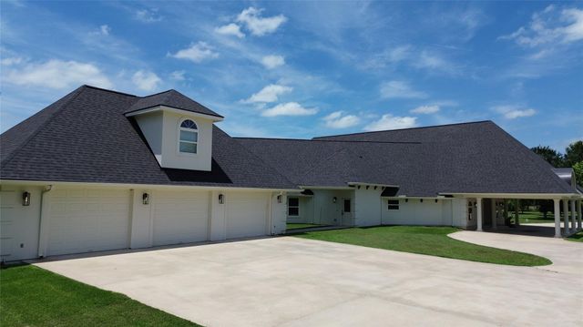 4726 Gainsborough Drive, Brookshire, TX 77423