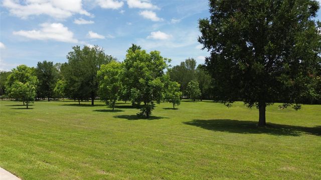 4726 Gainsborough Drive, Brookshire, TX 77423