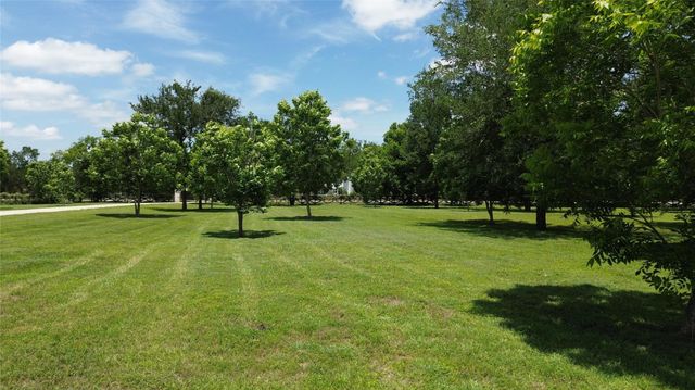 4726 Gainsborough Drive, Brookshire, TX 77423