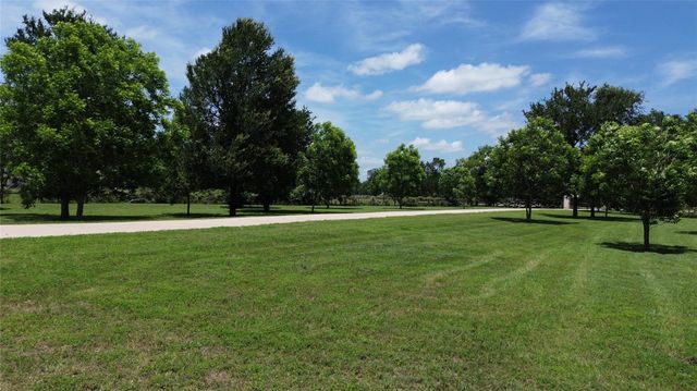 4726 Gainsborough Drive, Brookshire, TX 77423