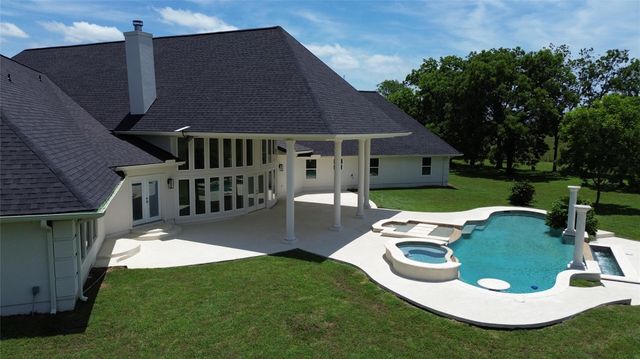 4726 Gainsborough Drive, Brookshire, TX 77423