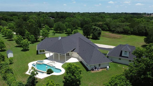 4726 Gainsborough Drive, Brookshire, TX 77423