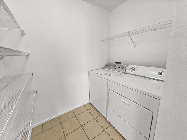 1571 Thornhill Lane, Little Elm, TX 75068