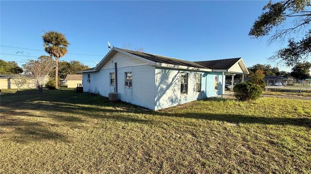 1318 TEMPLE CIRCLE, Haines City, FL 33844