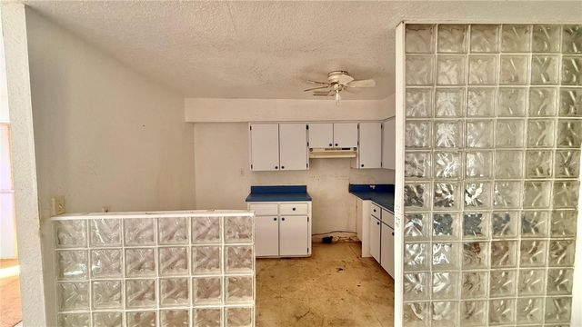 1318 TEMPLE CIRCLE, Haines City, FL 33844