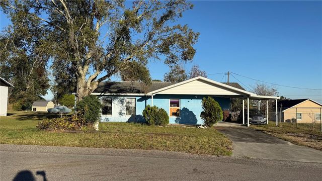 1318 TEMPLE CIRCLE, Haines City, FL 33844