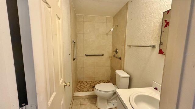 1318 TEMPLE CIRCLE, Haines City, FL 33844