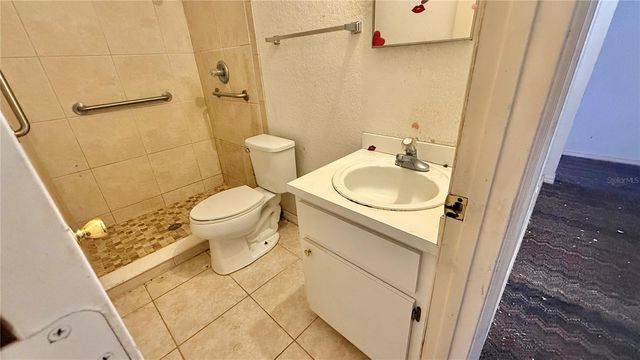 1318 TEMPLE CIRCLE, Haines City, FL 33844