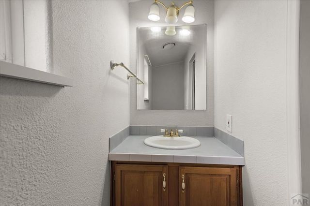 544 N Raymont Dr, Pueblo West, CO 81007