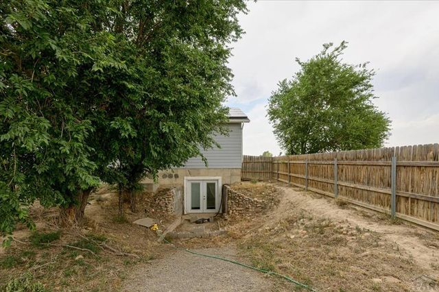 544 N Raymont Dr, Pueblo West, CO 81007