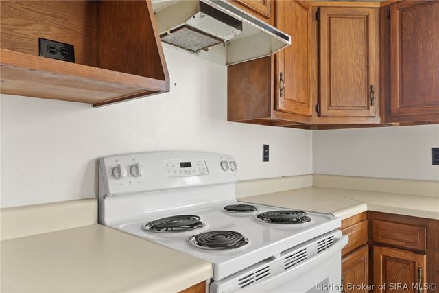 223 Virginia Avenue, Sellersburg, IN 47172