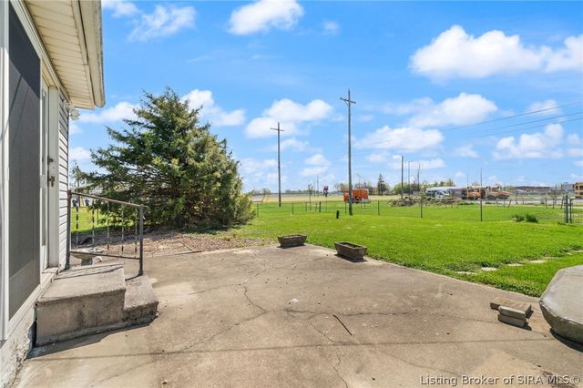 223 Virginia Avenue, Sellersburg, IN 47172