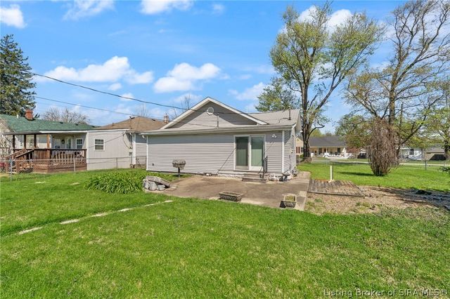 223 Virginia Avenue, Sellersburg, IN 47172