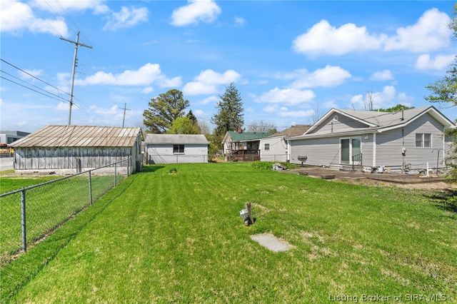 223 Virginia Avenue, Sellersburg, IN 47172