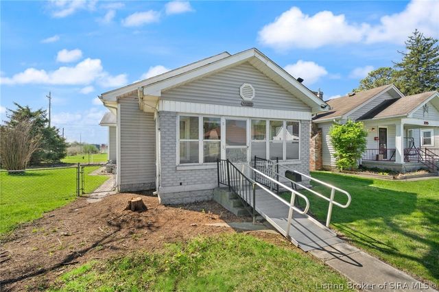 223 Virginia Avenue, Sellersburg, IN 47172