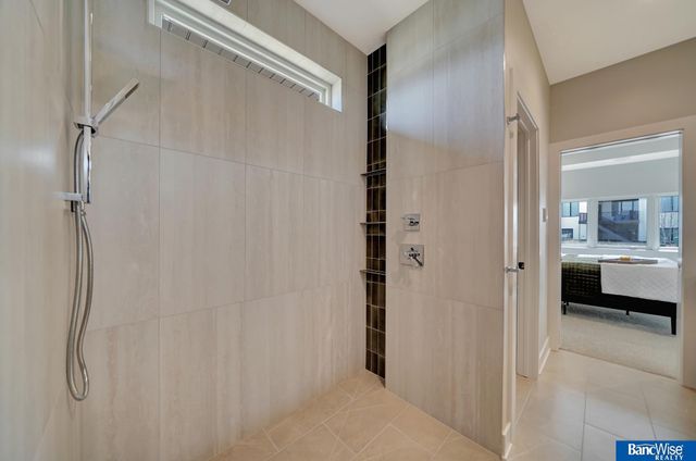 9201 Marbella Drive, Lincoln, NE 68520