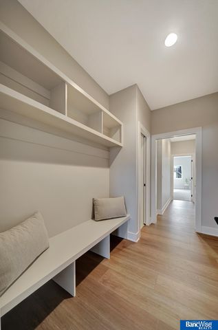 9201 Marbella Drive, Lincoln, NE 68520