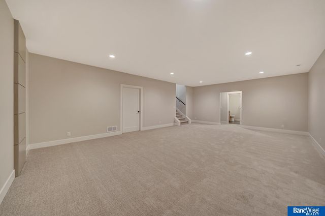 9201 Marbella Drive, Lincoln, NE 68520