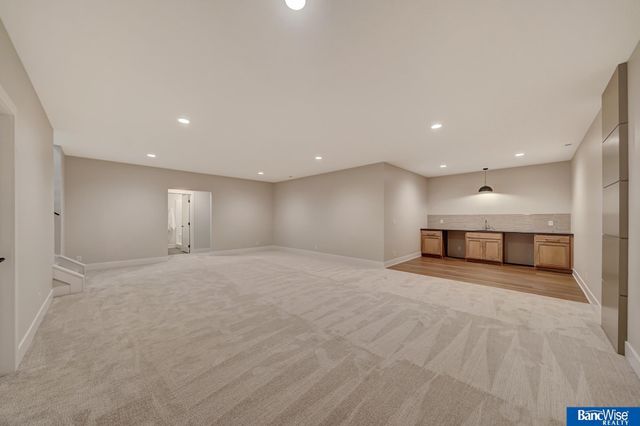 9201 Marbella Drive, Lincoln, NE 68520