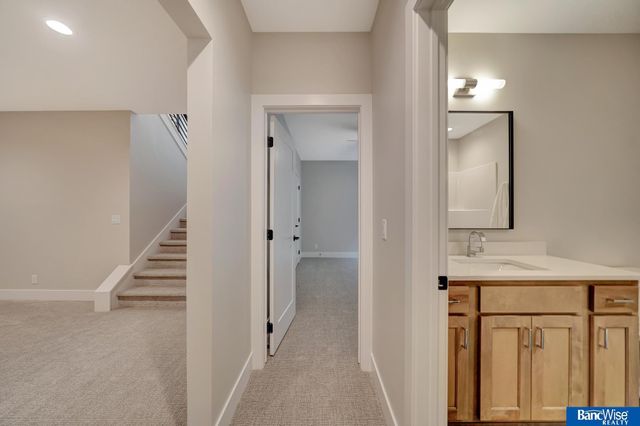 9201 Marbella Drive, Lincoln, NE 68520