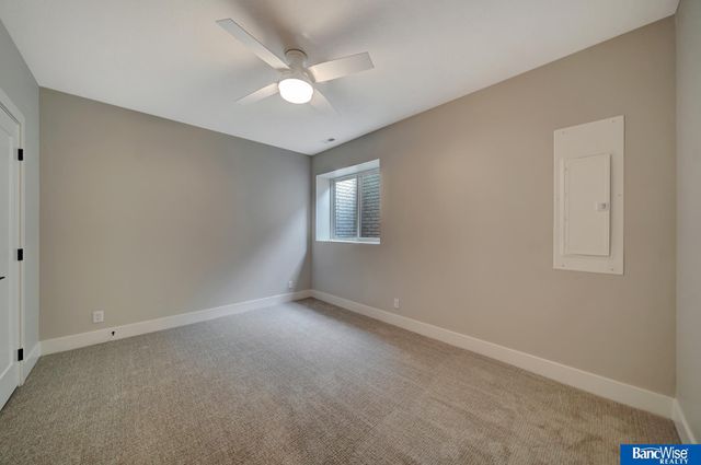 9201 Marbella Drive, Lincoln, NE 68520