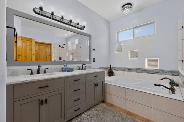 6316 Pima Place NW, Albuquerque, NM 87120
