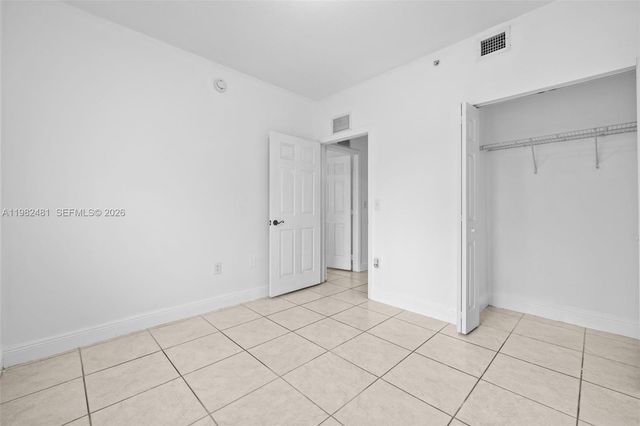 2469 W 78th St 106, Hialeah, FL 33016