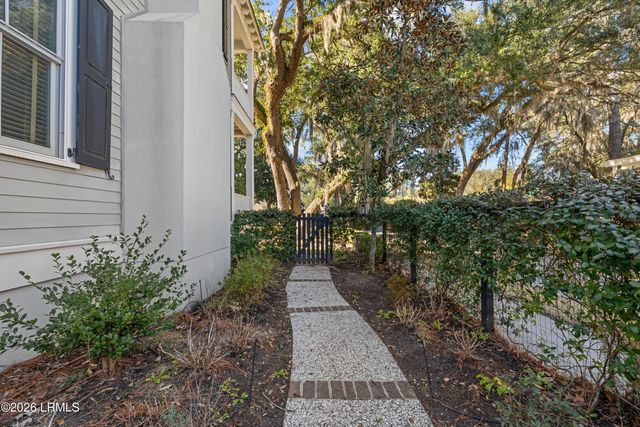 11 Habersham Park, Beaufort, SC 29906
