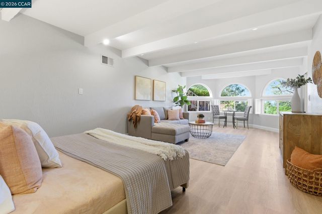 725 Castle Rock Rd, Walnut Creek, CA 94598