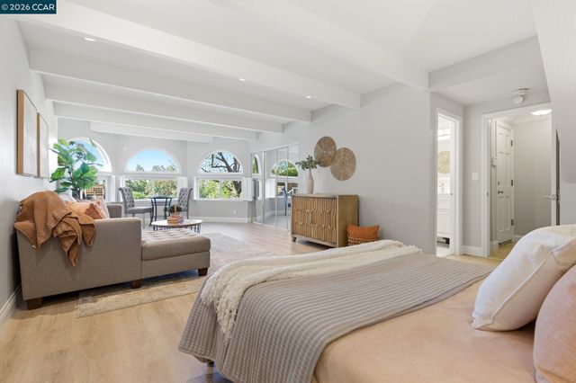 725 Castle Rock Rd, Walnut Creek, CA 94598