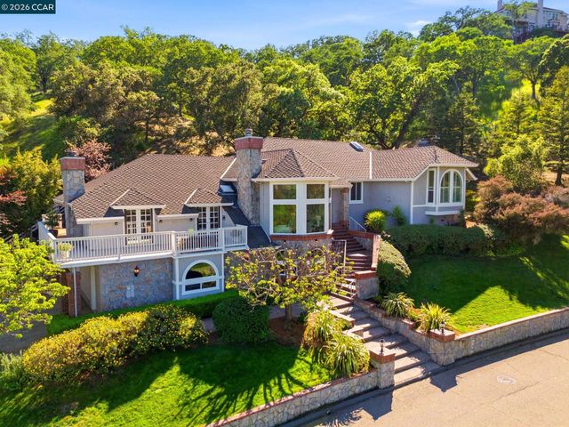 725 Castle Rock Rd, Walnut Creek, CA 94598