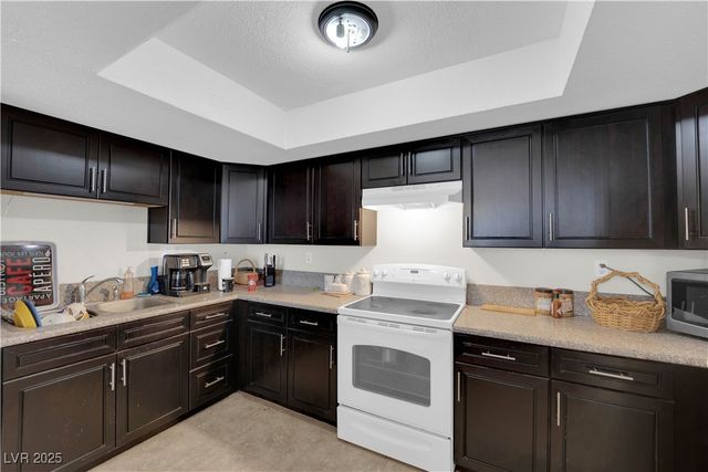 95 East Windmill Lane, Las Vegas, NV 89123