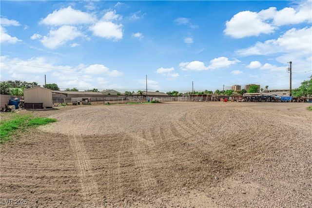 95 East Windmill Lane, Las Vegas, NV 89123