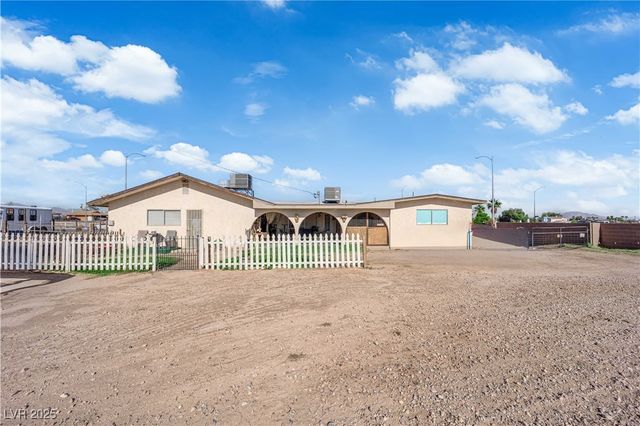 95 East Windmill Lane, Las Vegas, NV 89123