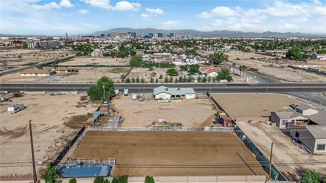 95 East Windmill Lane, Las Vegas, NV 89123