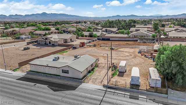 95 East Windmill Lane, Las Vegas, NV 89123