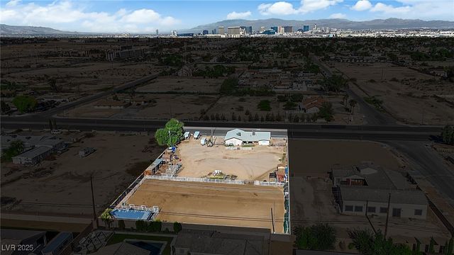 95 East Windmill Lane, Las Vegas, NV 89123