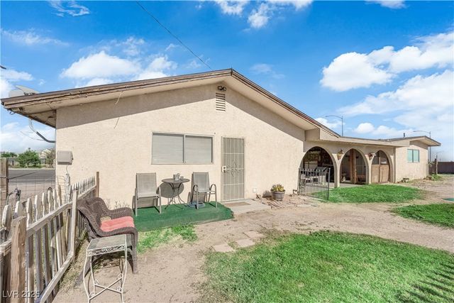 95 East Windmill Lane, Las Vegas, NV 89123