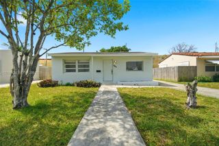 2124 Taylor Street, Hollywood, FL 33020