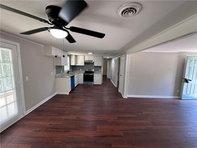1087 W Adrian SW Circle, Conyers, GA 30094