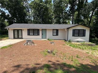 1087 W Adrian SW Circle, Conyers, GA 30094