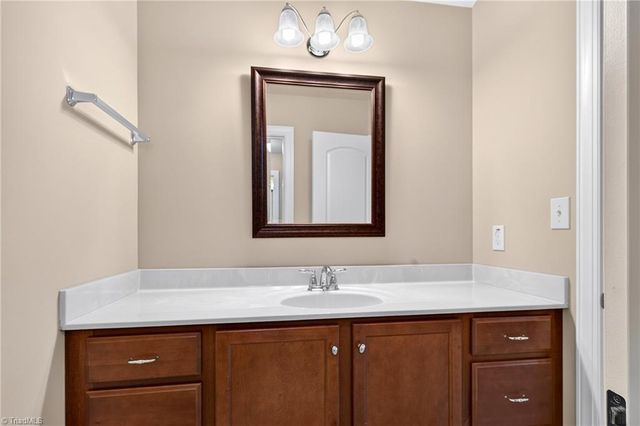 204 Jordan Ridge Way, Jamestown, NC 27282