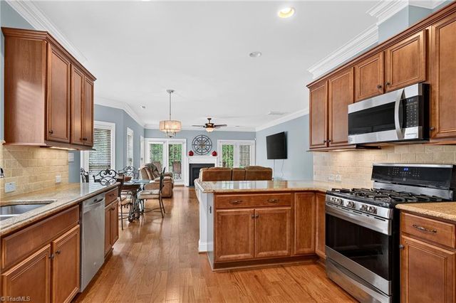 204 Jordan Ridge Way, Jamestown, NC 27282
