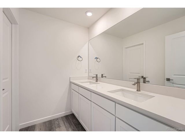 1290 S Algonquian, Aurora, CO 80018