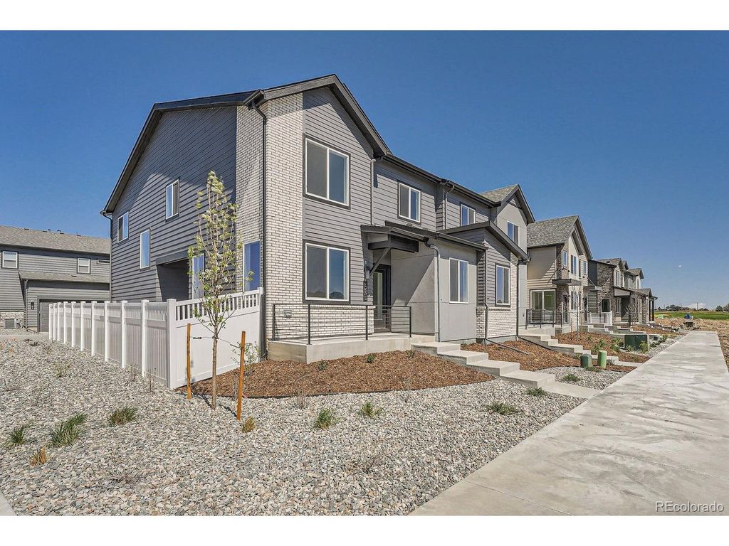 1290 S Algonquian, Aurora, CO 80018