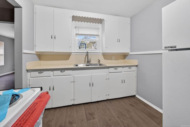 8517 Fairwood Road, Mabelvale, AR 72103