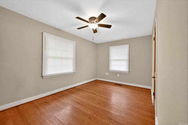 8517 Fairwood Road, Mabelvale, AR 72103