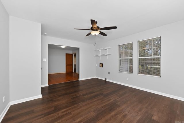 8517 Fairwood Road, Mabelvale, AR 72103